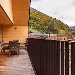 Montafon By Alps מלון דירות 4*