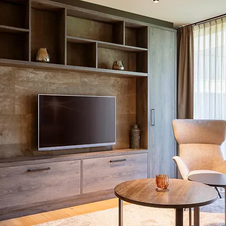 Montafon By Alps Lägenhetshotell Schruns