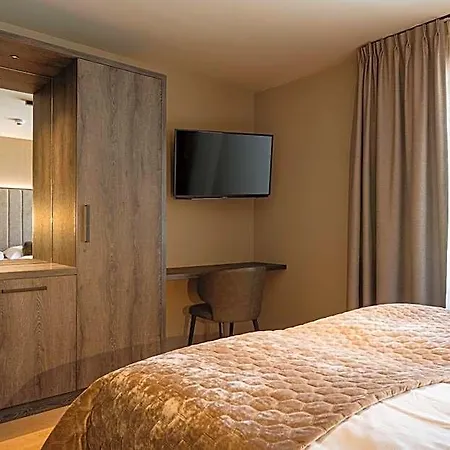 Apart-hotel Montafon By Alps 4*